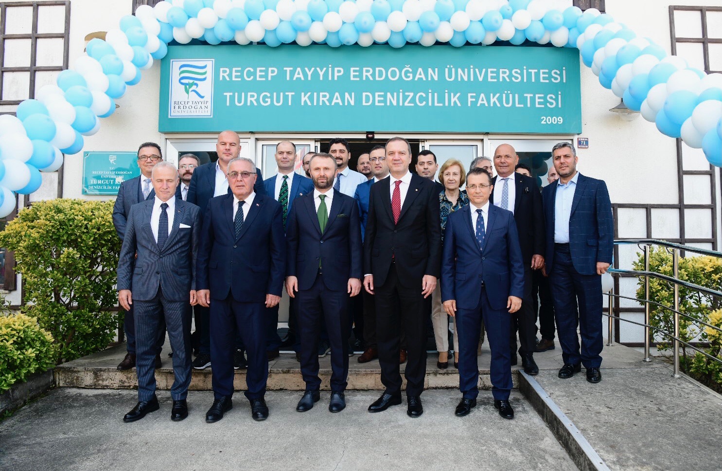 Turgut Kıran Denizcilik Fakültesi’ne Köprüüstü ve GMDSS Simülatörleri