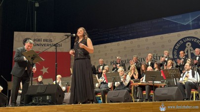 Denizciler Korosu, Piri Reis Üniversitesi'nde müzikseverlerle buluştu
