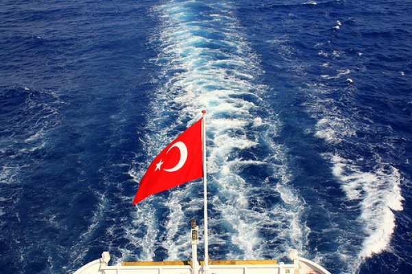 Türk Bayrağı, Beyaz Liste'de dalgalanmaya devam ediyor