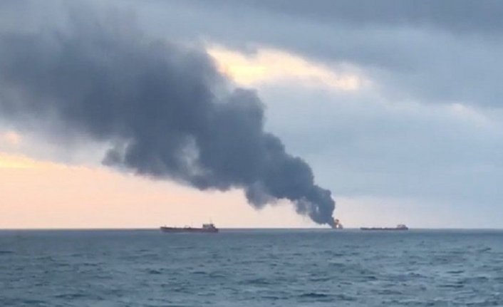Rusya: Kerç Boğazı'nda iki gemi alev aldı, mürettebat arasında Türkler de var