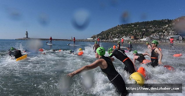 Oceanman Akdeniz’in kültürel değerlerini yüzme sporuyla öne çıkarıyor