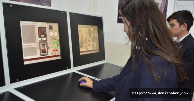 Ayvalık'ta denizcilik lisesi öğrencileri tekne üretmek için kolları sıvadı