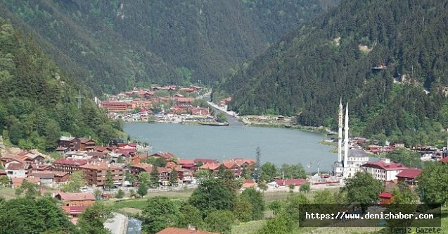 Dünyaca ünlü turizm merkezi Uzungöl ziyaretçilerini bekliyor!