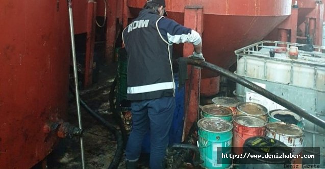 İzmir'de yaklaşık 110 bin litreye yakın kaçak akaryakıt ele geçirildi
