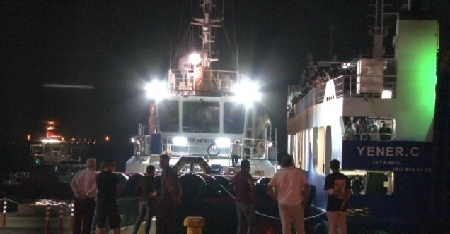 Arabalı yolcu feribotu Marmara Denizinde arıza yaptı