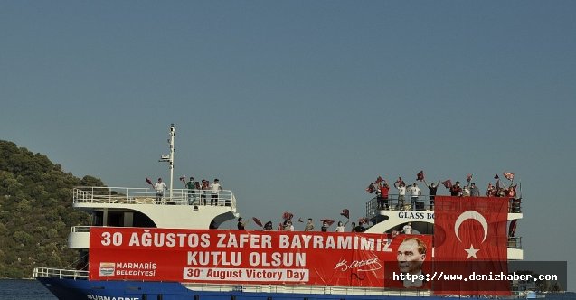 Marmaris'te 30 Ağustos Zafer Bayramı denizde, karada ve havada kutlandı!