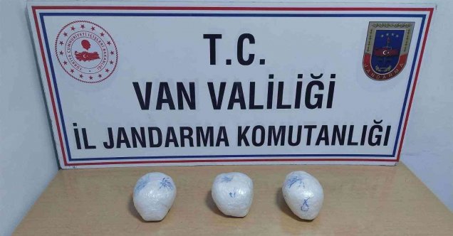 Dere yatağına atılan çantada 3 kilogram metamfetamin ele geçirildi