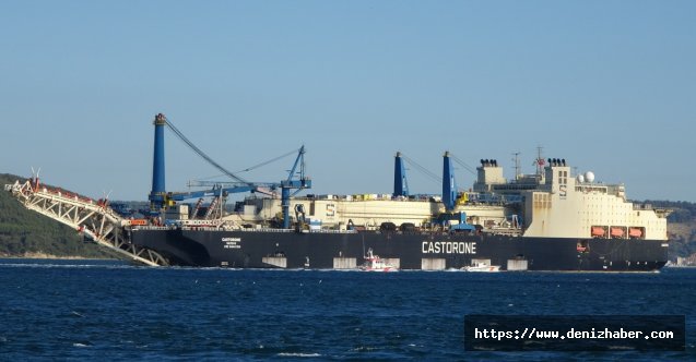 Karadeniz'e boru serpecek 'Castorone' Çanakkale Boğazı'ndan geçti