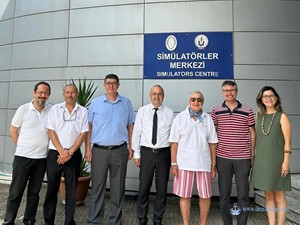 Koç'tan İTÜ Denizcilik Fakültesi öğrenclerine hediye geldi
