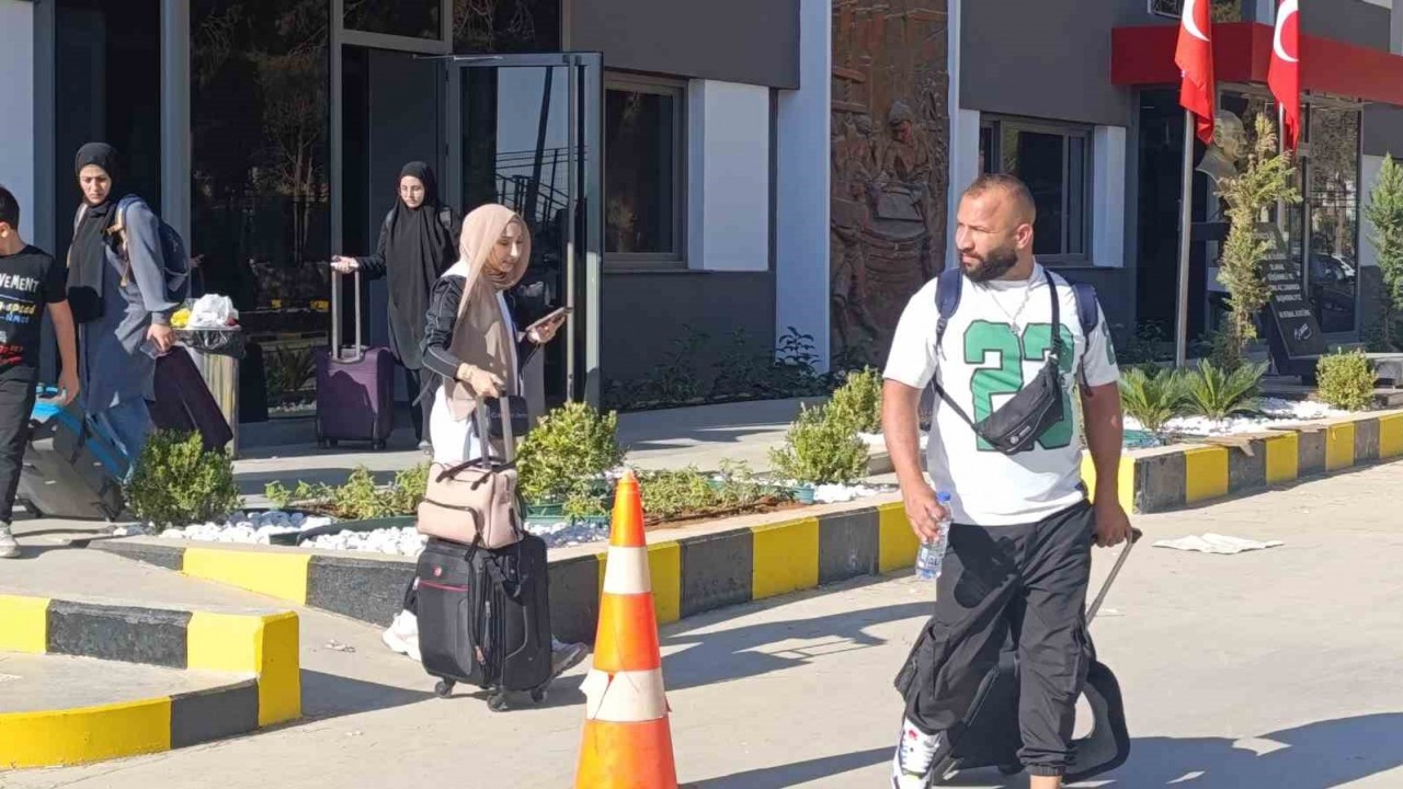 İsrail’in saldırılarından kaçanları taşıyan 4. gemi de geldi
