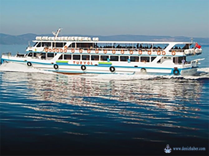 Çeşme ile Sakız Adası arasındaki feribot seferleri durduruldu