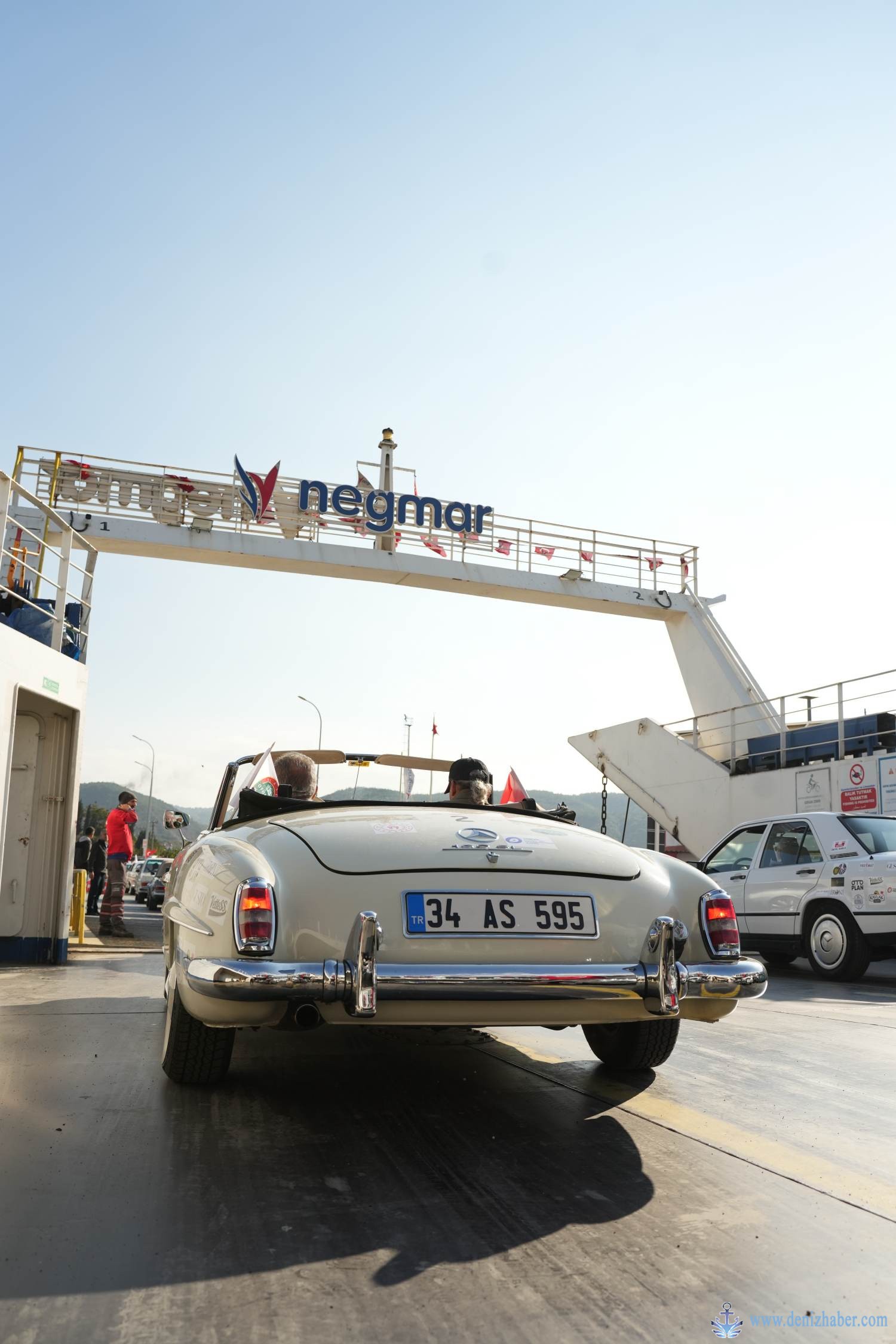 Feribot, Cumhuriyet Rallisi’nde Nostaljik Araçlara Yol Arkadaşı Oldu