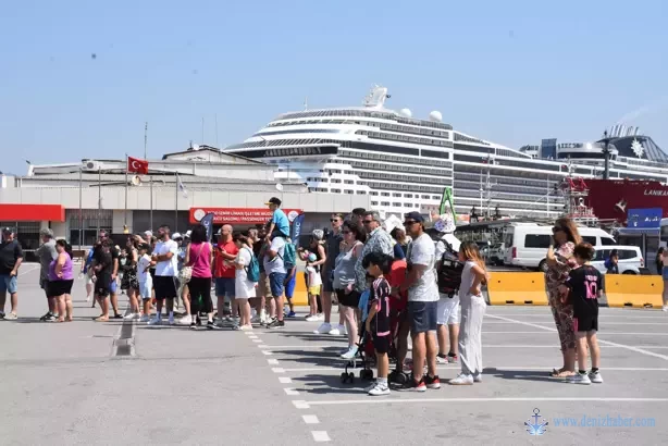 Alsancak Limanı, 11 ayda 157 bin yolcu ağırladı
