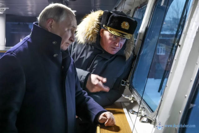 Karadeniz Filosu'nda Üst Düzey Değişiklik: Putin, Donanma Komutanını Görevden Aldı