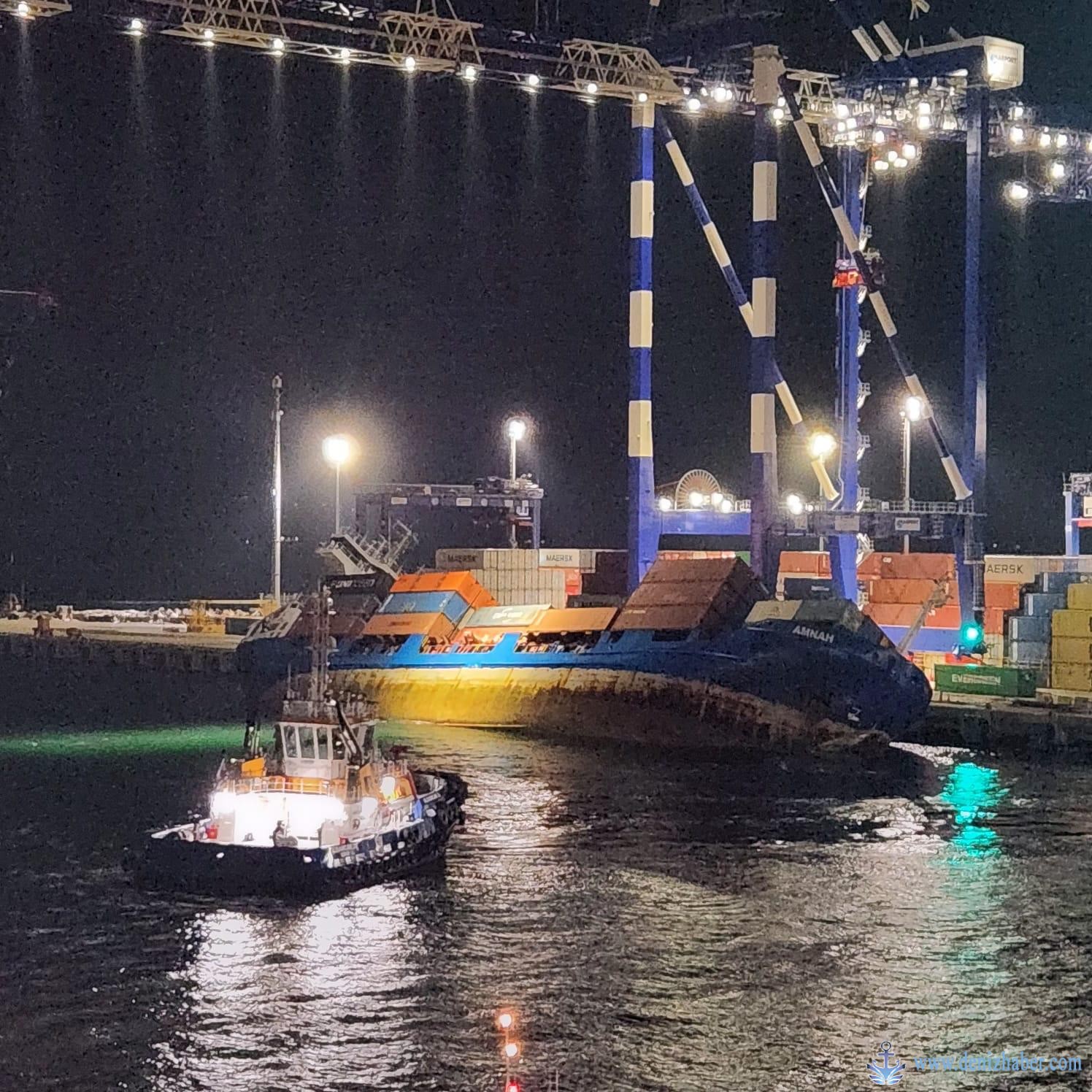 Ambarlı Marport Limanı'nda Konteyner gemisi yan yattı