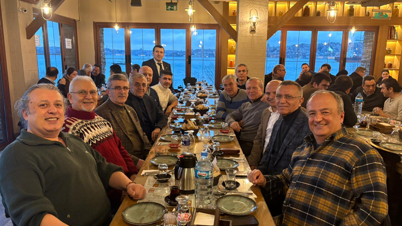 Deniz Trafik Operatörleri Derneği'nden İlk "Vefa Gecesi"