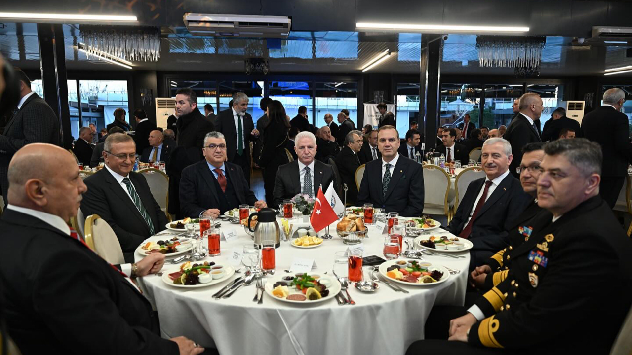 Büyük Kulüp'te "Geleneksel İftar Yemeği"