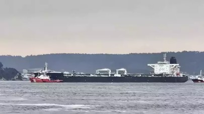 ‘Dashan’ Çanakkale Boğazından geçerken arızalandı