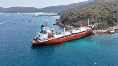 Kaptanın Dikkatsizliği : LPG Tankeri Karaya Oturdu