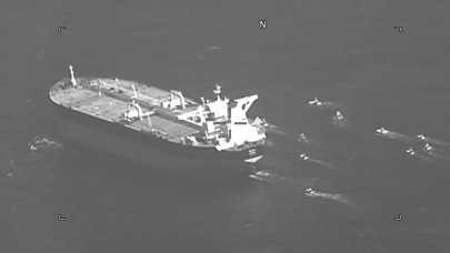 Hürmüz krizi navlunu, sigortayı ve petrolü yükseltti