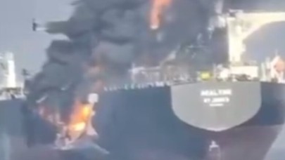 Umman Körfezi’nde tanker çarpışması: Petrol sızıntısı büyüyor
