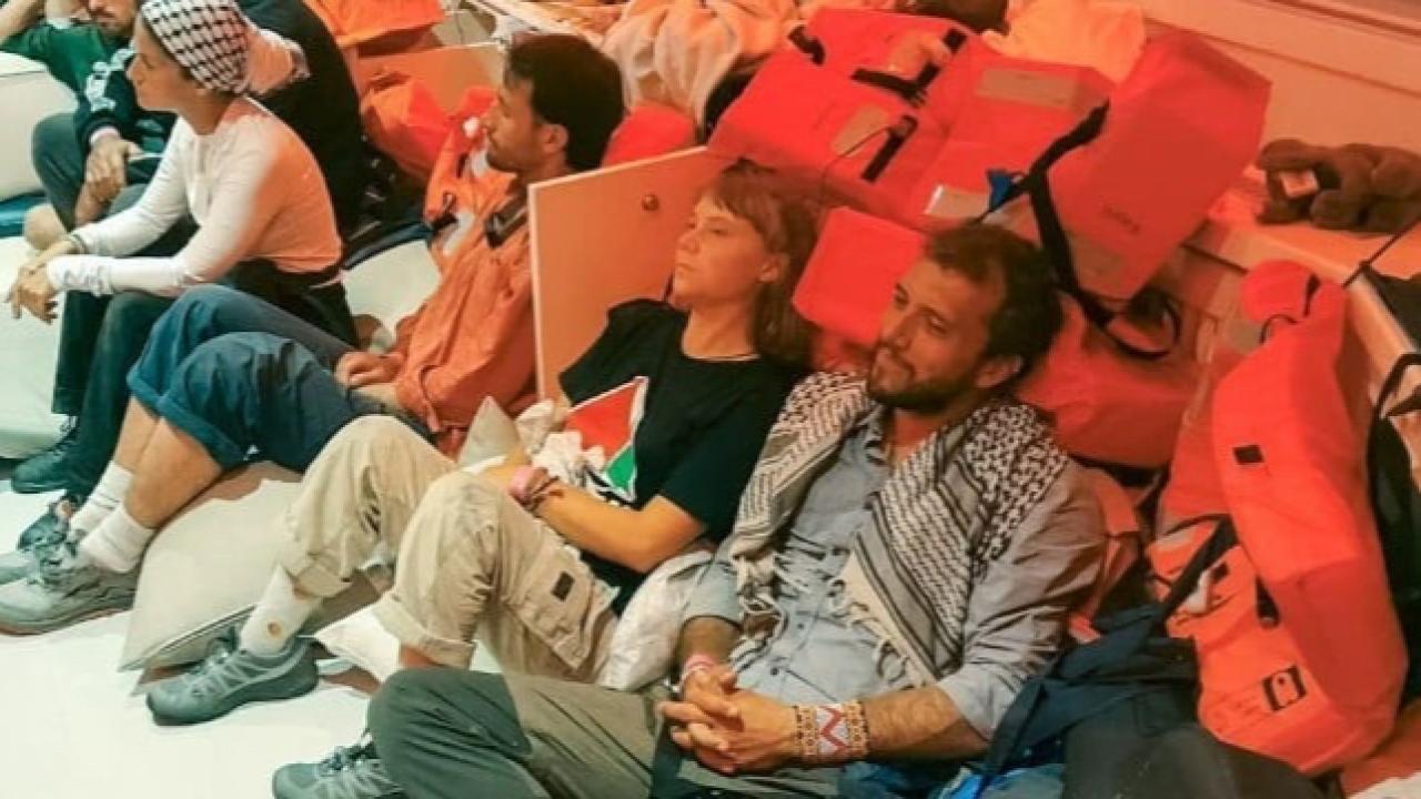İsrail, Gazze’ye gitmek isteyen Sumud filosunu durdurdu