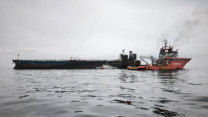 Dev tanker kıyıya sürükleniyor, Bulgaristan sahiline metreler kaldı