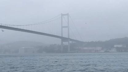 İstanbul Boğazında sis:Gemi trafiği çift yönlü askıya alındı