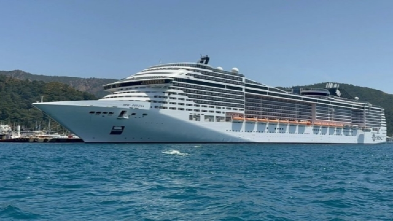 MSC Divina Docks in Marmaris with 5,000 Passengers Aboard