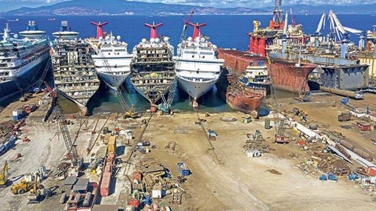 Turkey Revamps Ship Recycling Regulations for Safety and