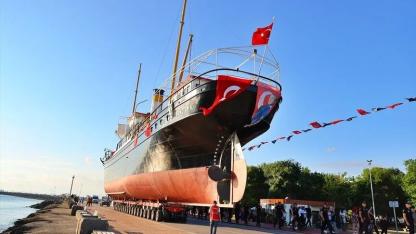Bandırma Gemi Müzesi İstiklal Meydanı'na taşındı